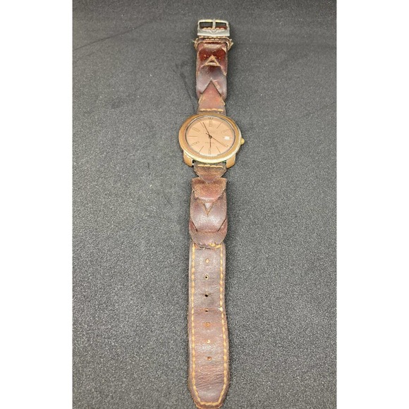 Vintage United Colors of Benetton by Bulova Leather band Dakota watch main image 11